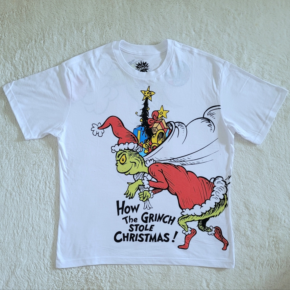 Dr. Seuss "How The Grinch💚 Stole Christmas🎄!" Graphic Tee👕 - NWT - Picture 1 of 12